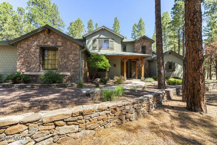 Property Photo:  4245 N In The Pines Trail  AZ 86001 