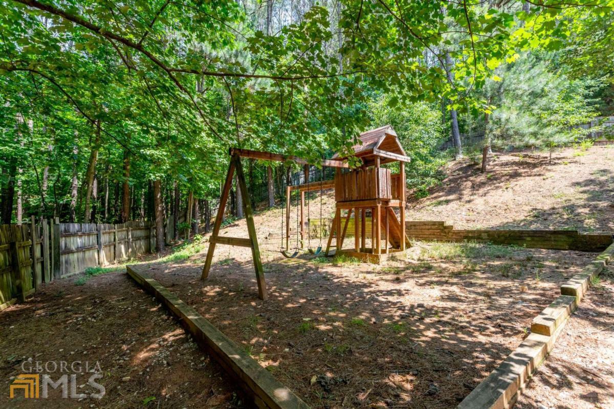 Property Photo: 69 Capitol Court GA 30132