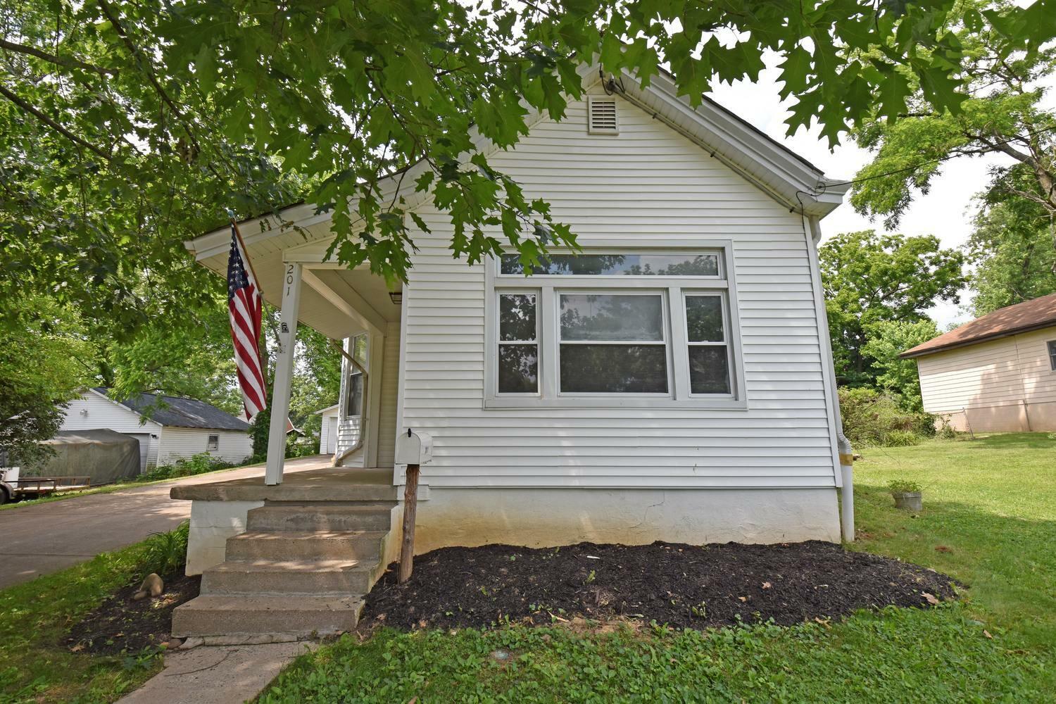 Property Photo:  201 Clay Street  KY 41018 