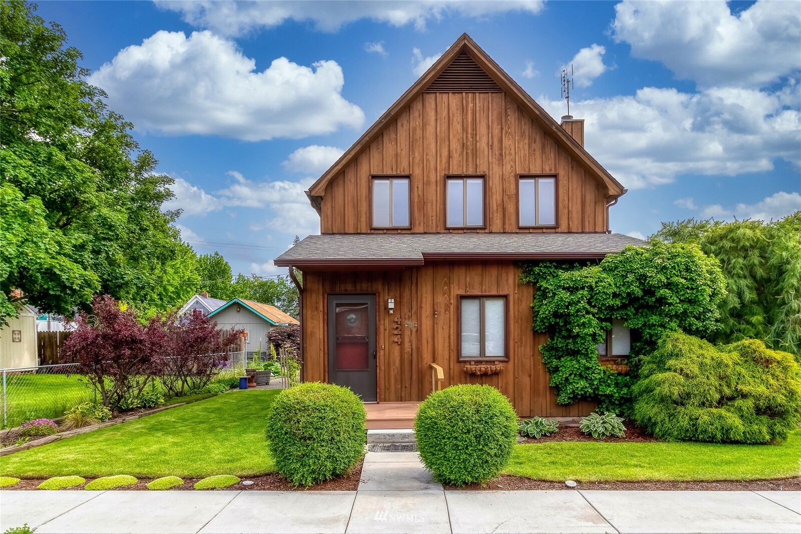 Property Photo:  424 E College Street  OR 97813 