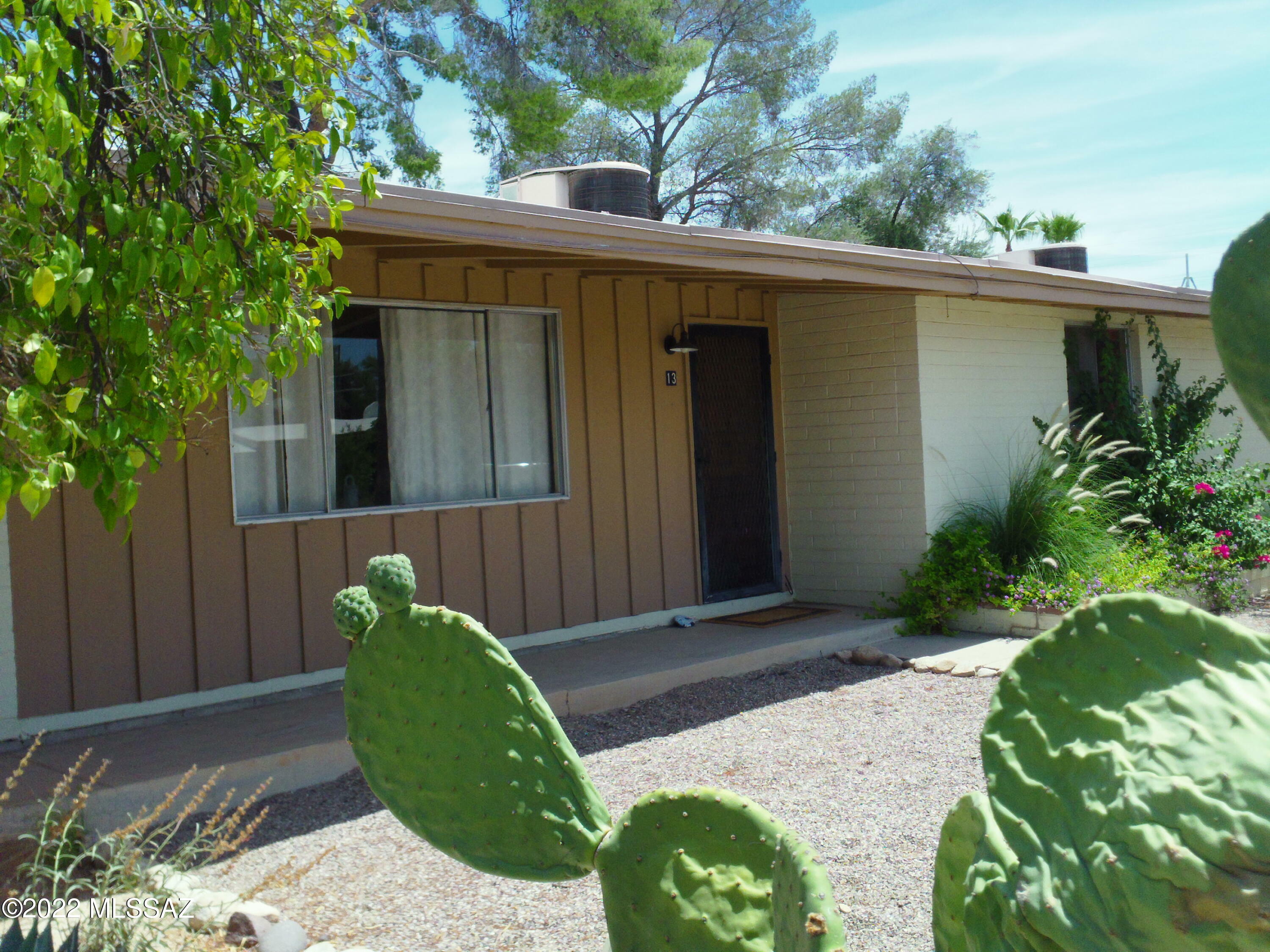 Property Photo:  5901 N Oracle Road 13  AZ 85704 