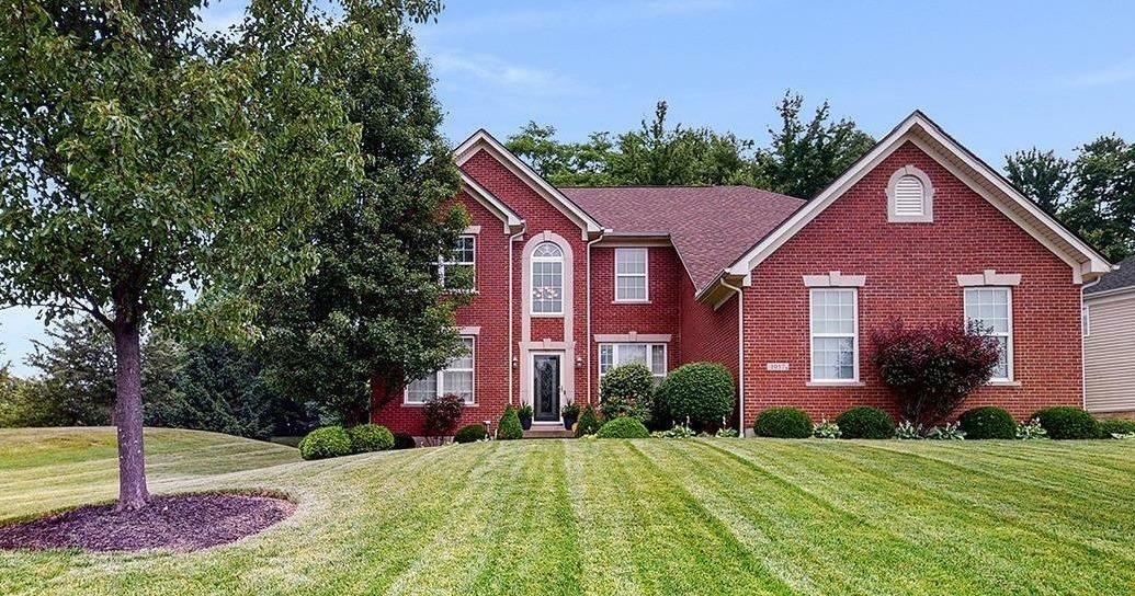 Property Photo: 1057 Hayward Cir OH 45150