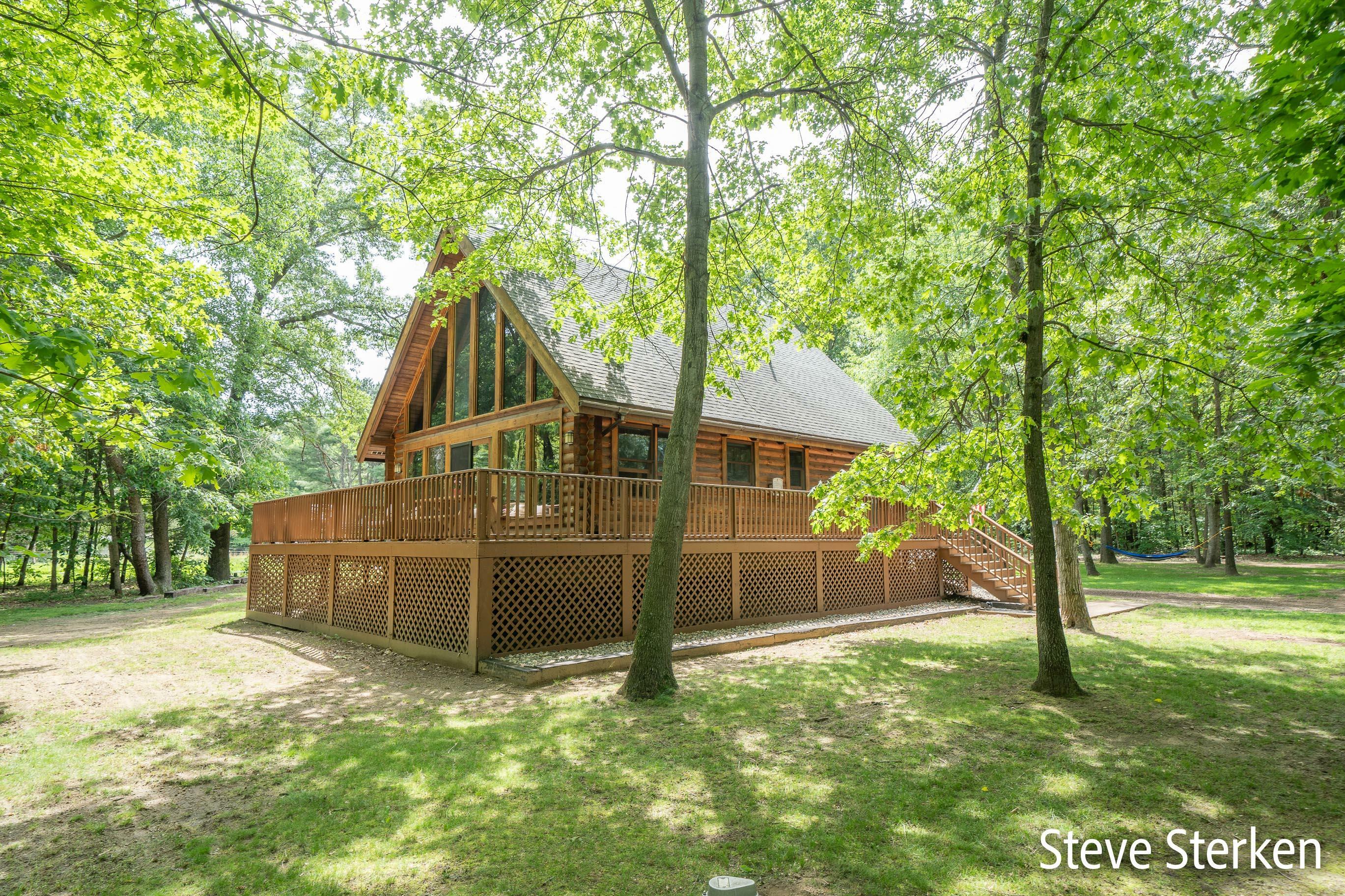 Property Photo:  11971 Crooked Creek Drive  MI 49080 