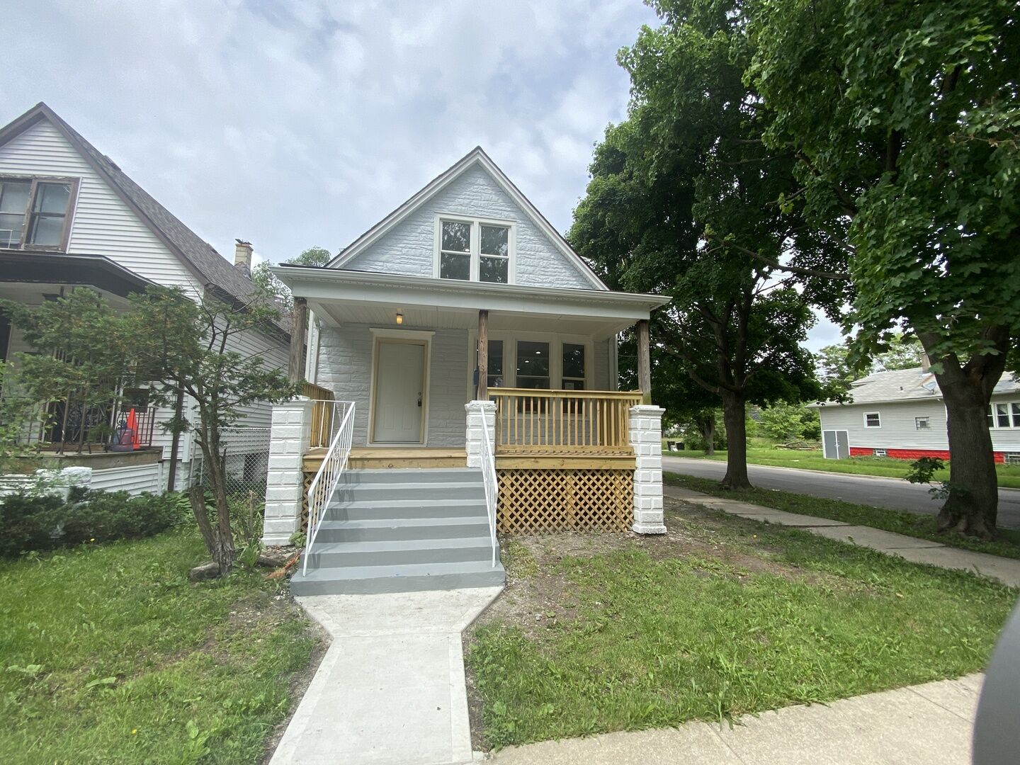 Property Photo:  12000 S Lafayette Avenue  IL 60628 