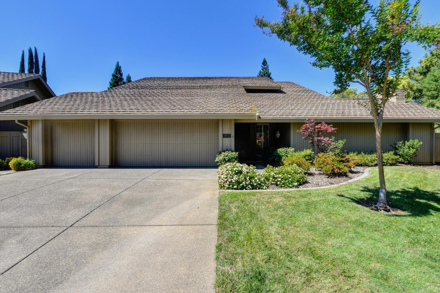 Property Photo: 1954 D O Mills Court CA 95670