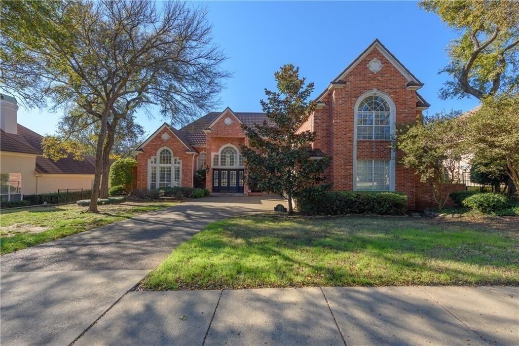 Property Photo:  5013 Southern Hills Drive  TX 75034 