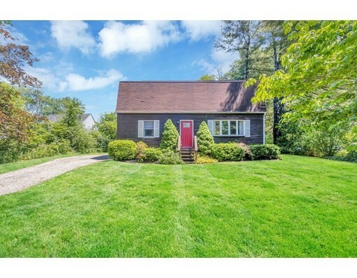 Property Photo: 19 Oakwood Dr MA 01007