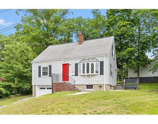 Property Photo: 15 Maywood Ter MA 01801