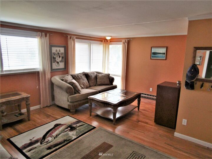 Property Photo:  1906  24th Street  WA 98221 