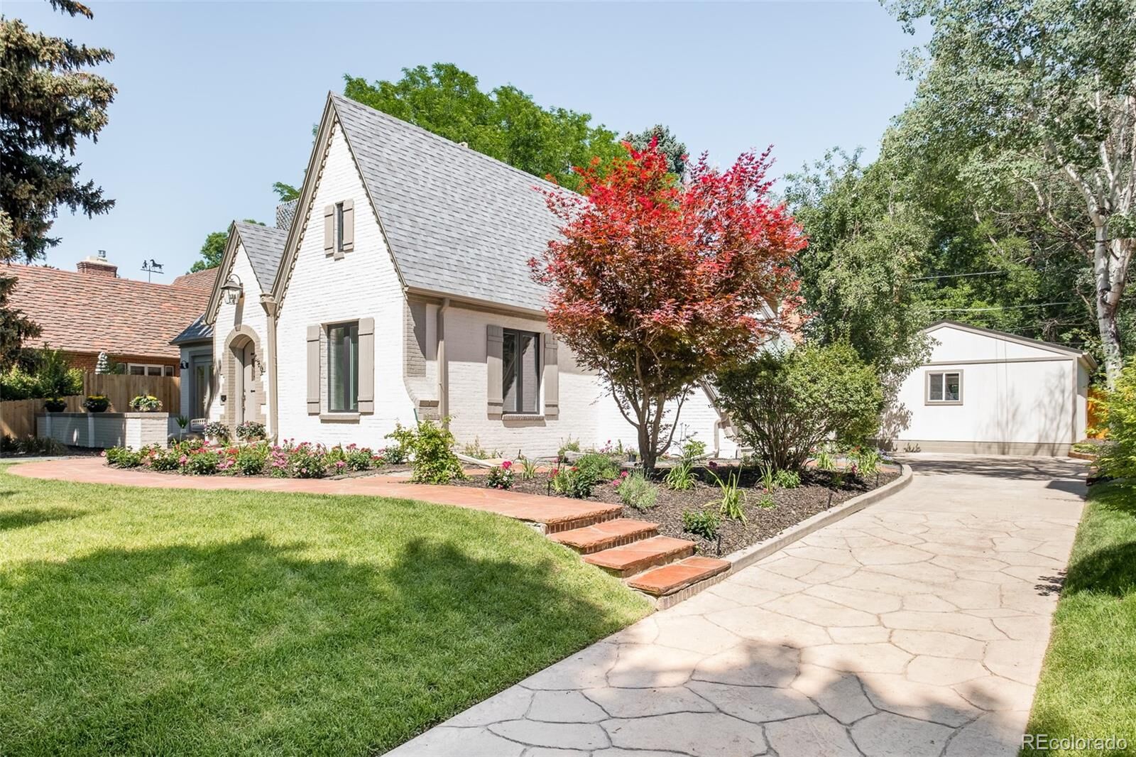 Property Photo: 250 Ash Street CO 80220