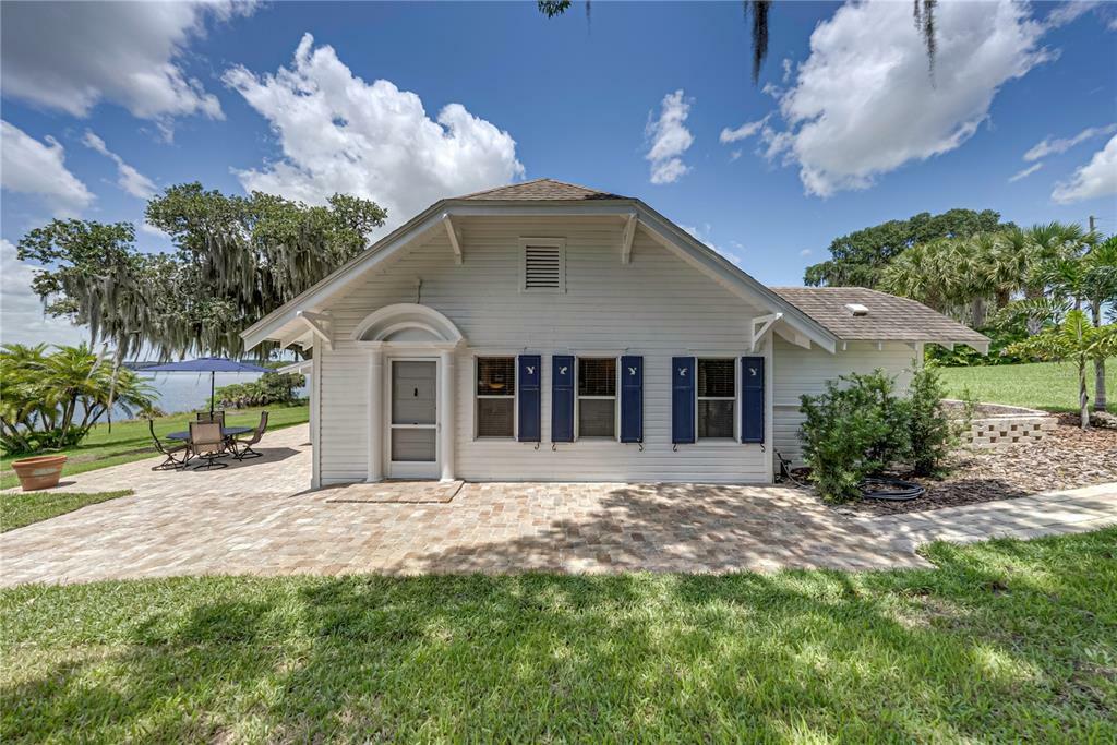 Property Photo:  1632 Highland Park Drive S  FL 33898 