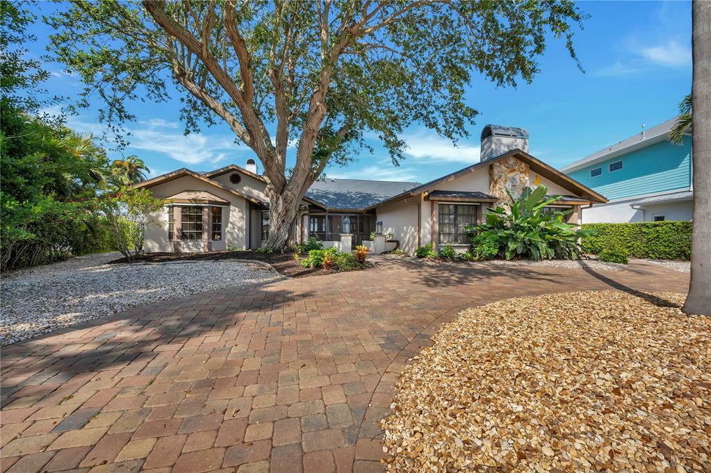 Property Photo: 1476 Lemon Bay Drive FL 34223