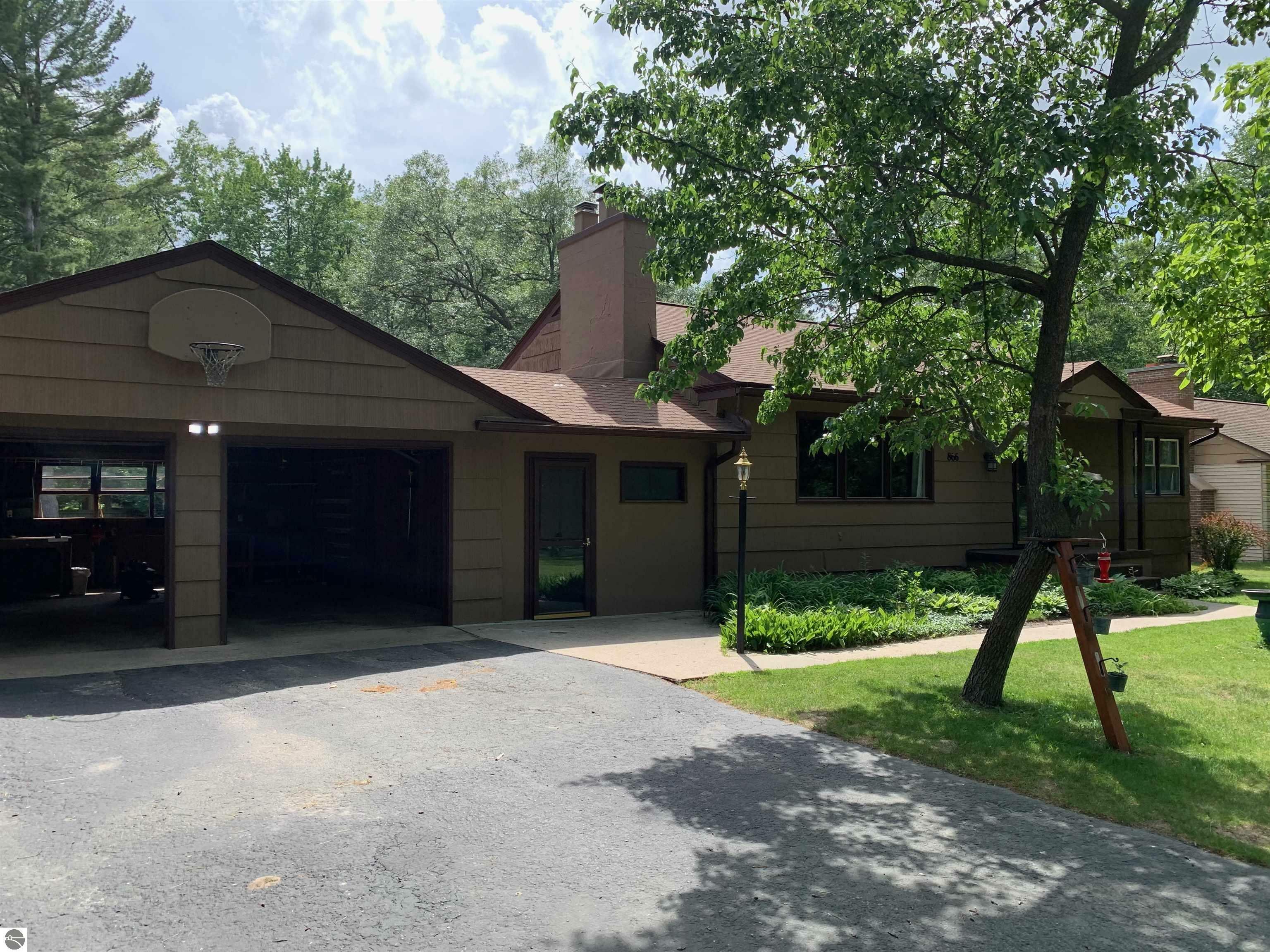 Property Photo:  866 Pine Grove Avenue  MI 49686 