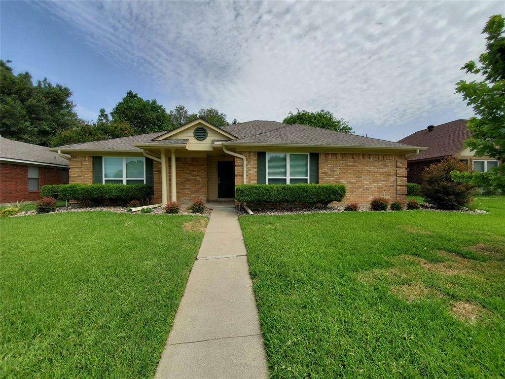 Property Photo:  1321 Clover Drive  TX 75002 