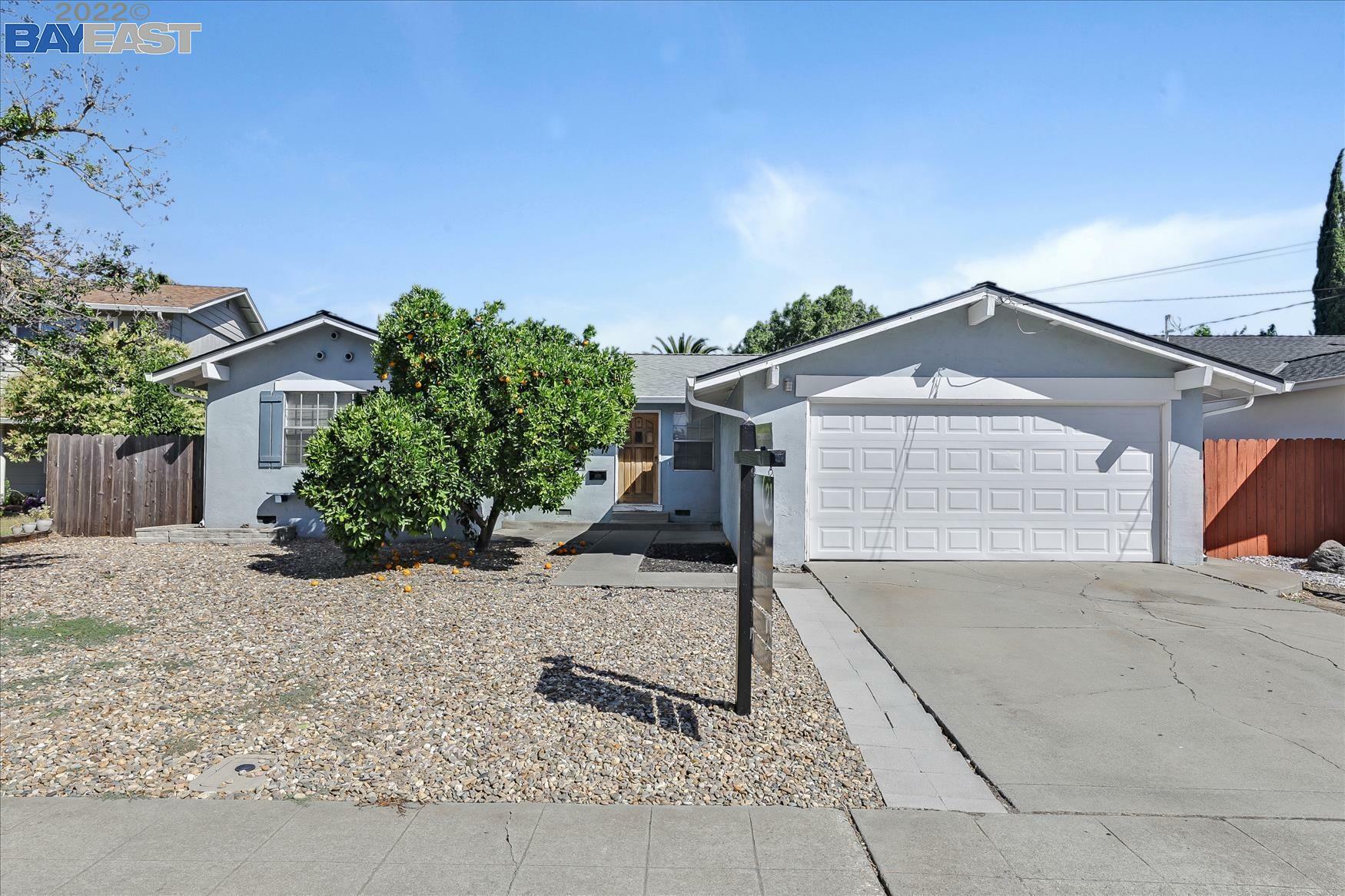 Property Photo:  6949 Doreen Ct  CA 94568 