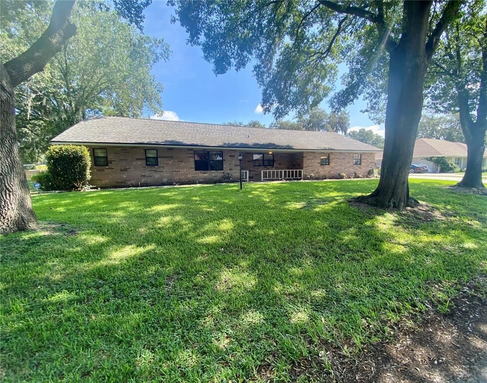 Property Photo:  1330 Covey Circle N  FL 33809 