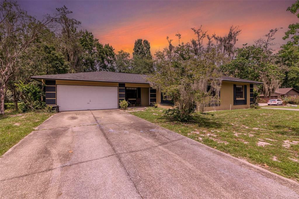 Property Photo:  755 Night Owl Court  FL 32708 