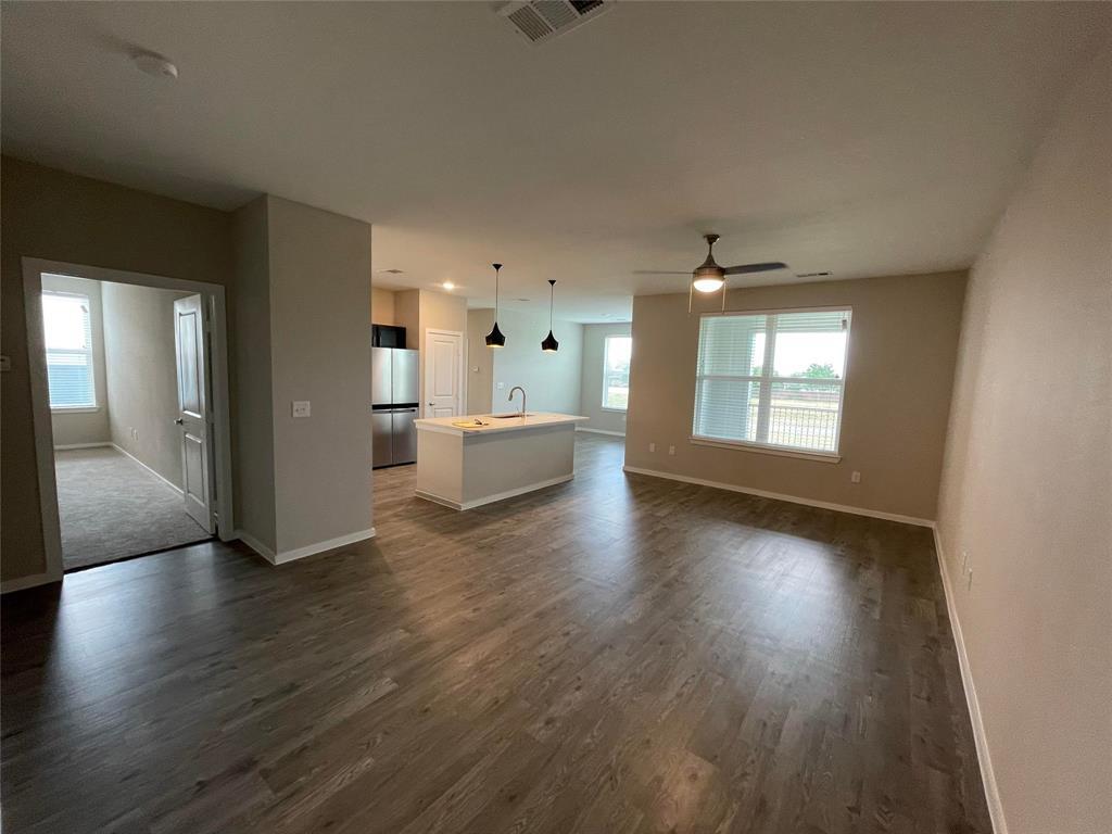 Property Photo: 305 W Fm 1187 3B TX 76036