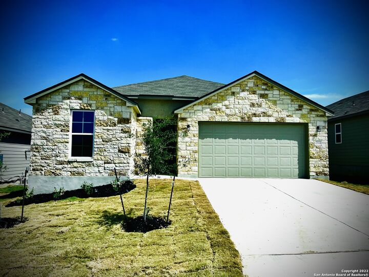 7333 Walkers Loop  San Antonio TX 78233 photo