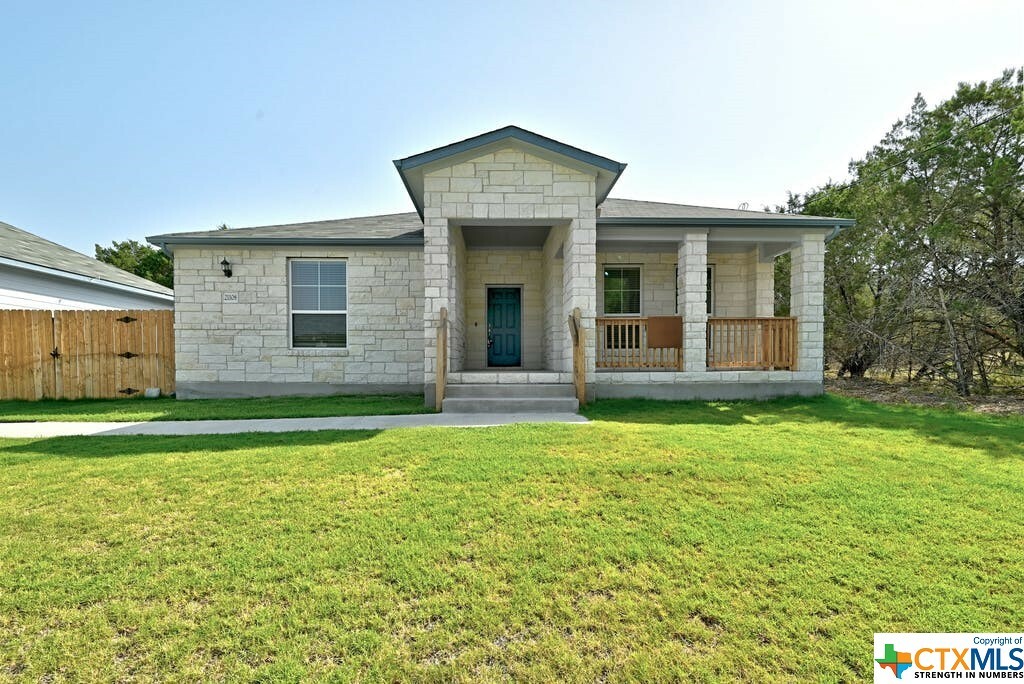 Property Photo:  21108 Green Park Drive  TX 78645 