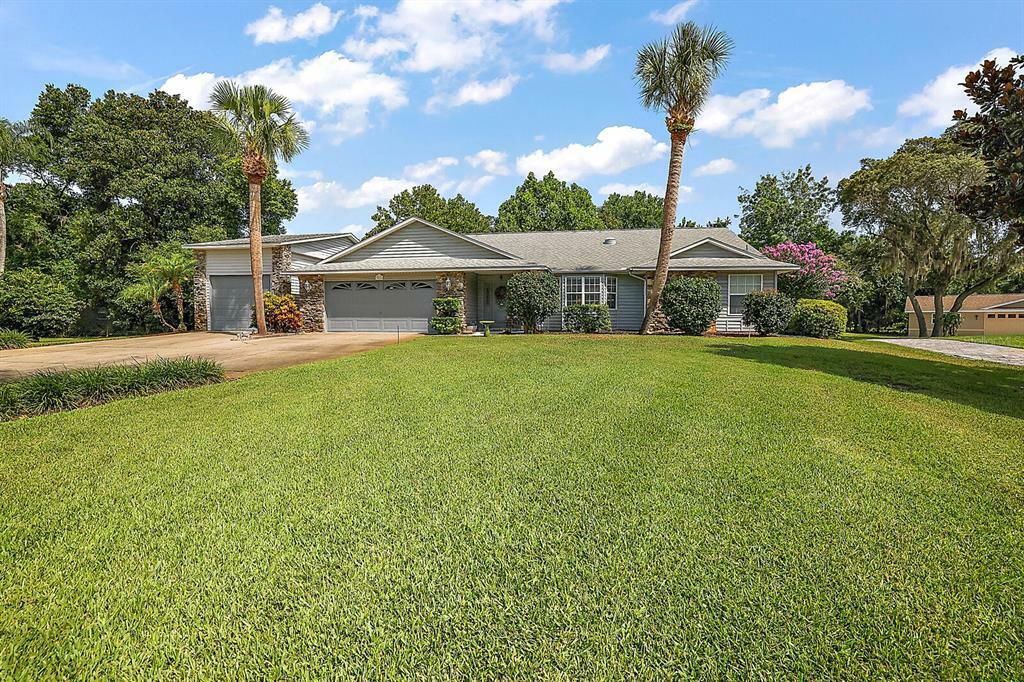 Property Photo:  35111 Riverside Court  FL 34788 