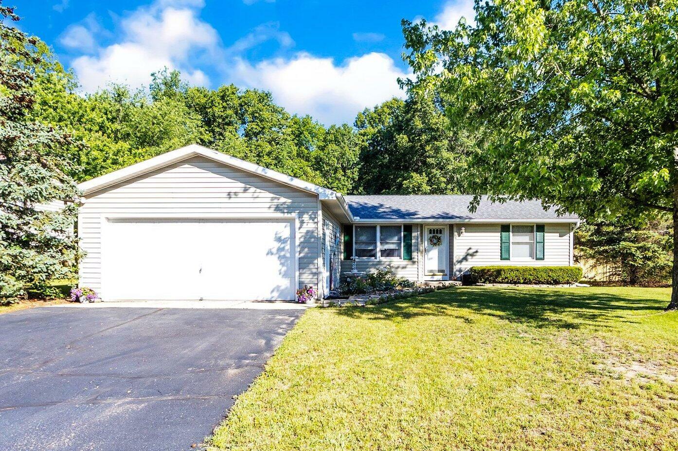 Property Photo:  4677 Vista Drive  MI 49106 