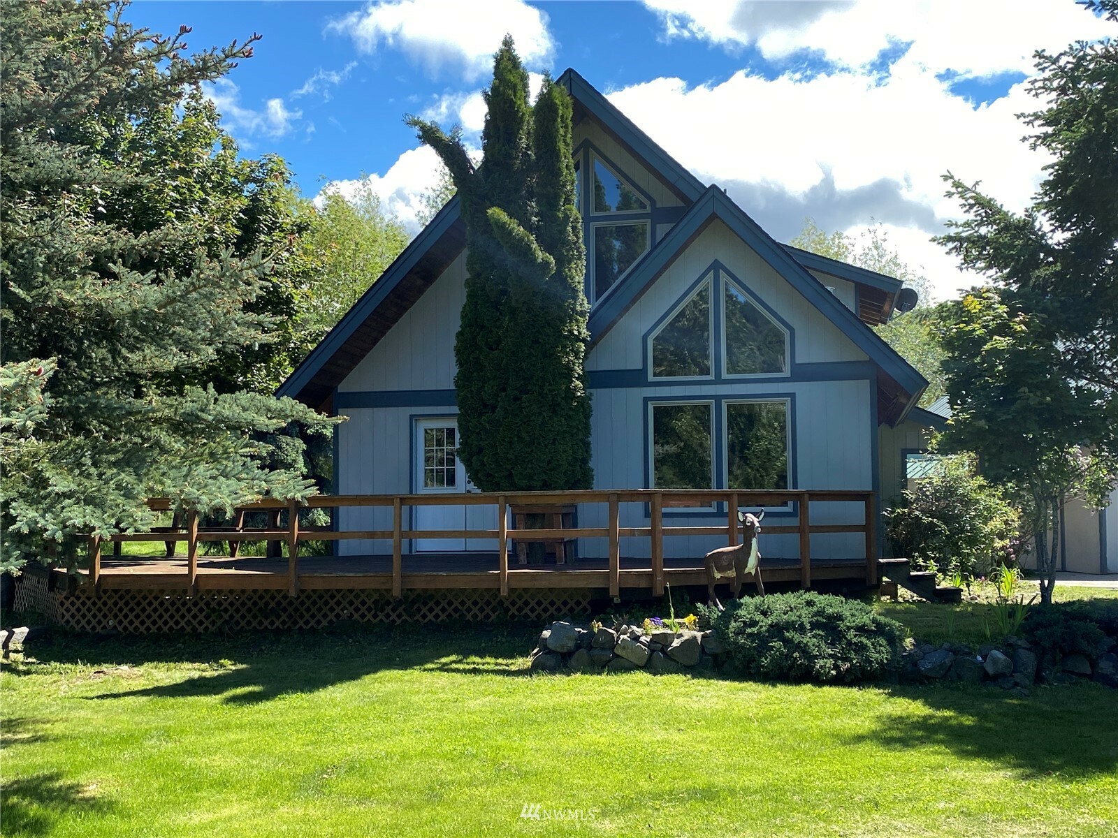 Property Photo:  530 Hugh Banks Road  WA 98922 