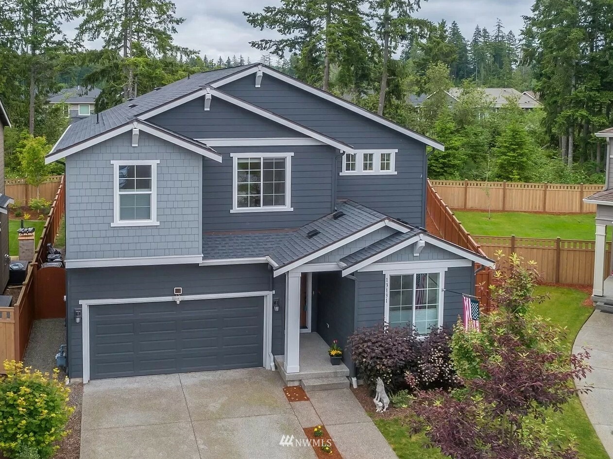Property Photo: 13131 178th Avenue E WA 98391