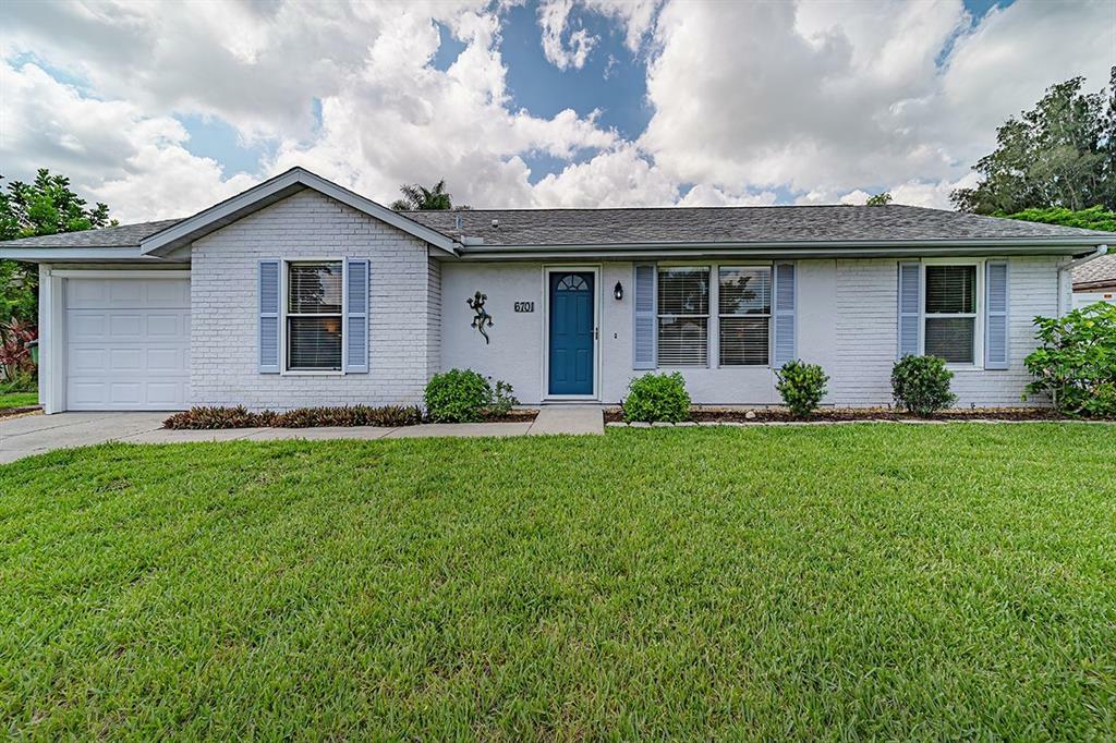 Property Photo:  6701 34th Avenue W  FL 34209 