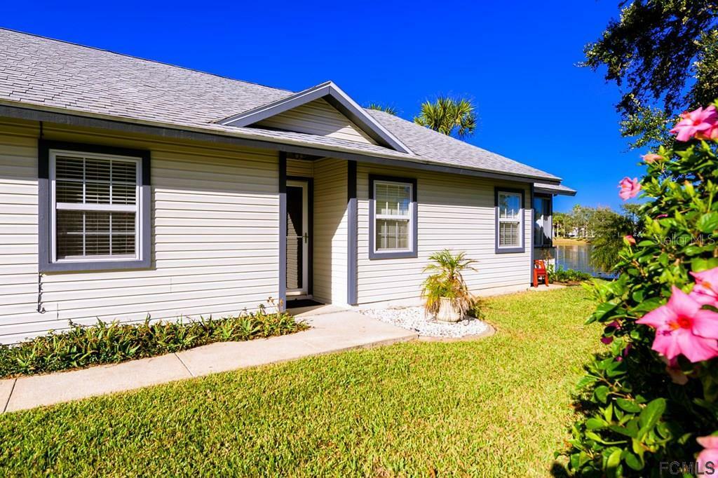 Property Photo: 13 Bristol Lane FL 32137