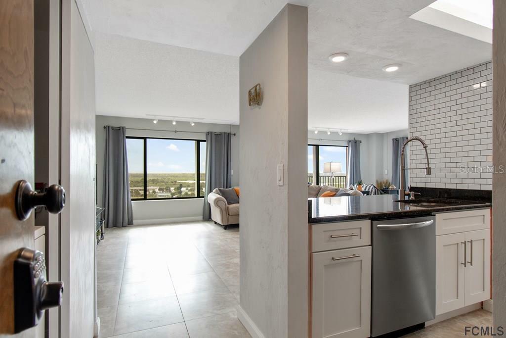 Property Photo: 3600 Ocean Shore Boulevard 822 FL 32136