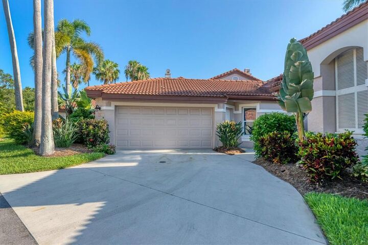 Property Photo:  7317 Regina Royale 20  FL 34238 