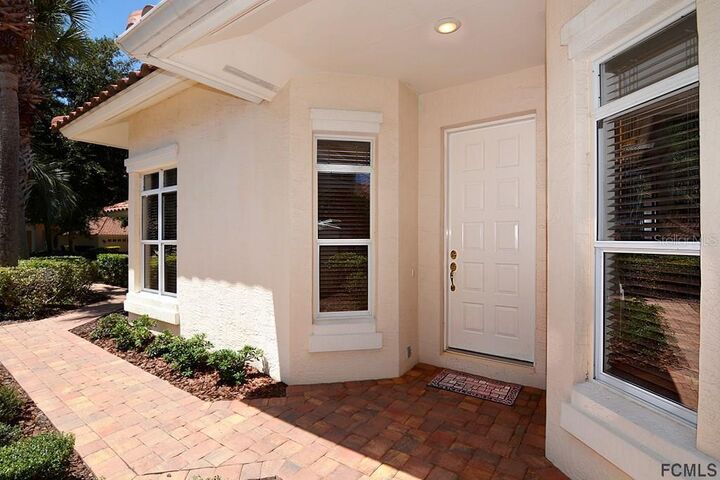 Property Photo:  4 Monterrey Drive  FL 32137 