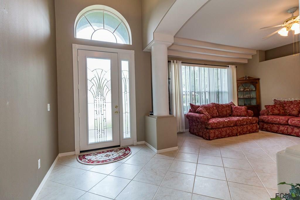 Property Photo: 10 Eight Iron Place FL 32164