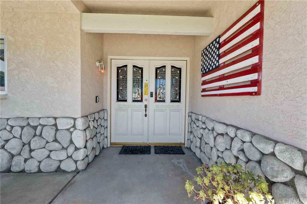 Property Photo:  26164 Largo Place  CA 92544 