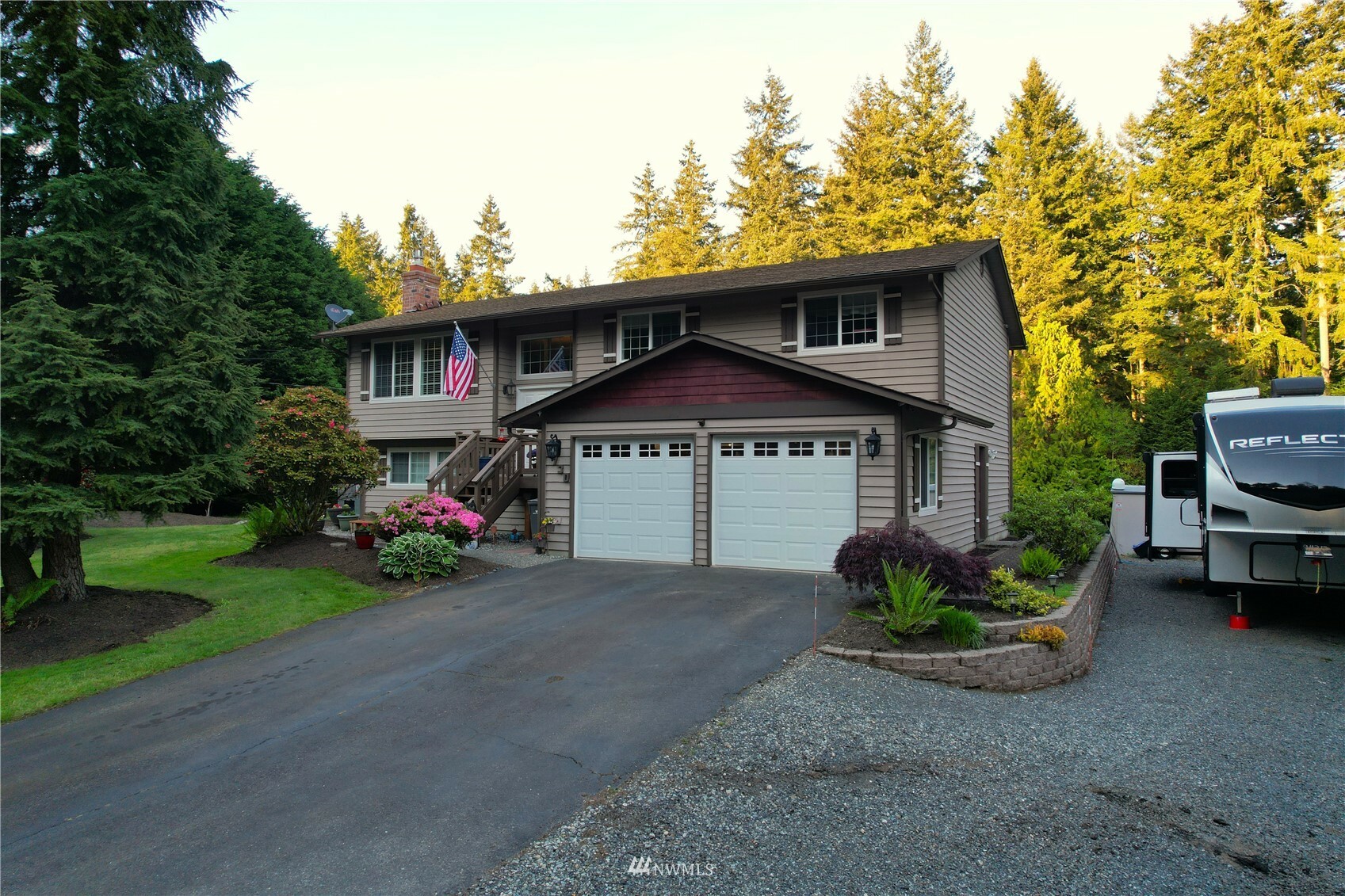 Property Photo:  6730 187th Street SE  WA 98296 