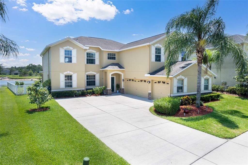 Property Photo:  19916 Bluff Oak Boulevard  FL 33647 