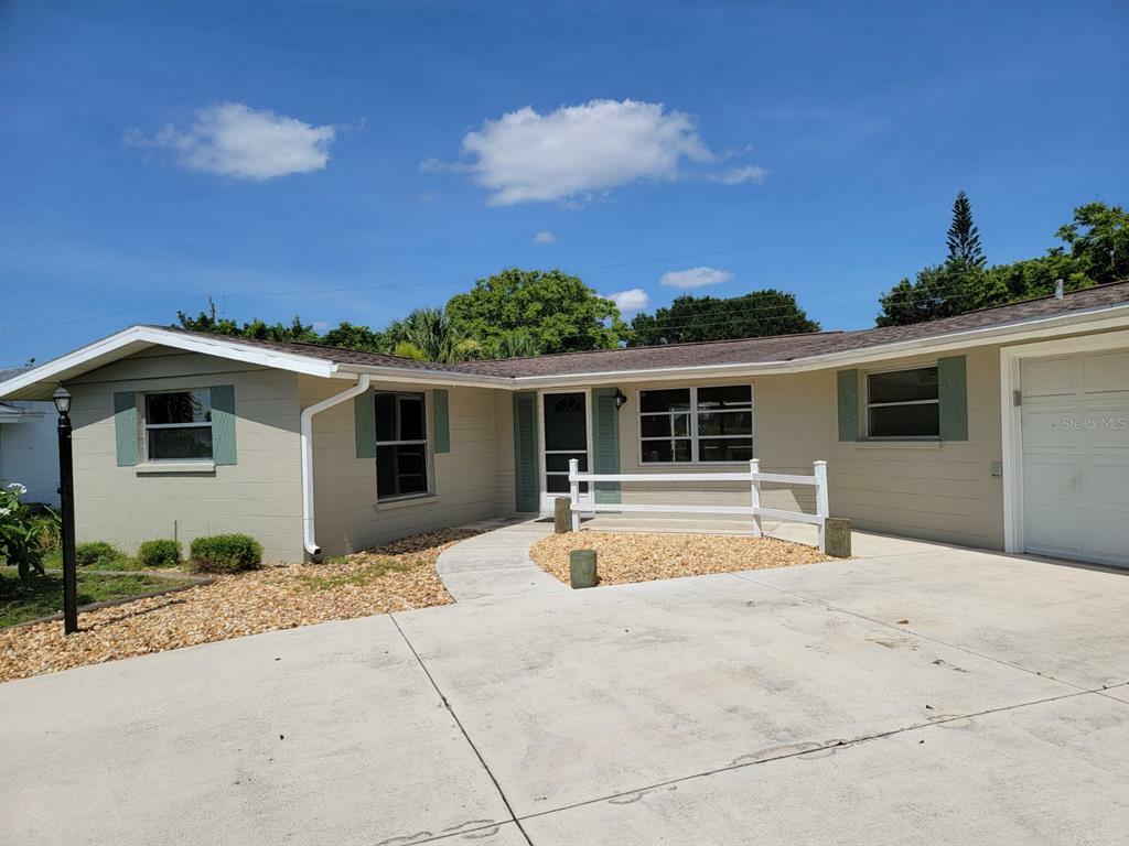 Property Photo: 3409 Harbor Boulevard FL 33952