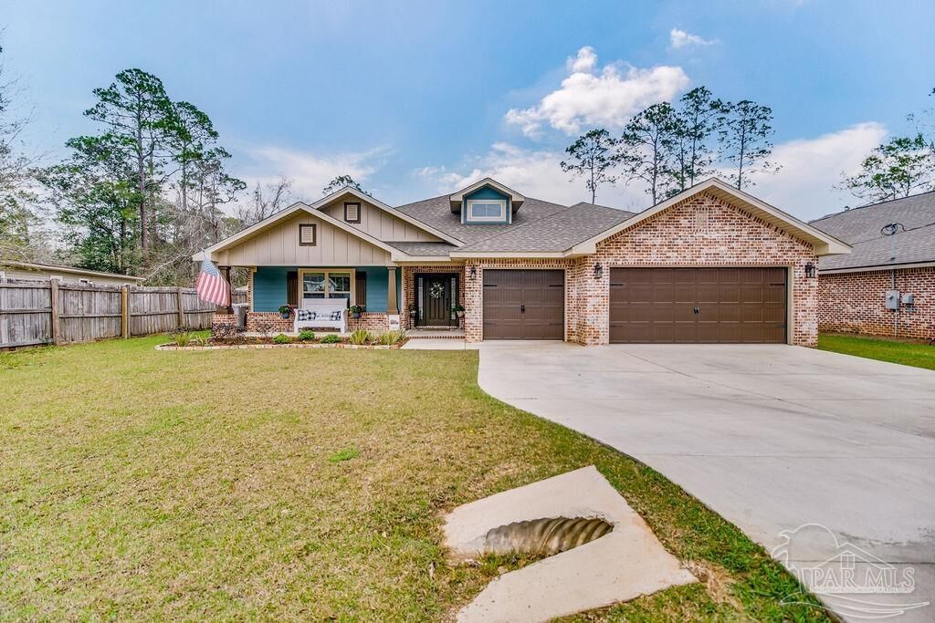 Property Photo:  3184 Bonfire Dr  FL 32583 