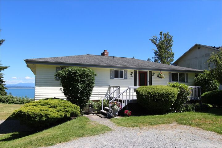 Property Photo:  164 Livingston Bay Road  WA 98282 