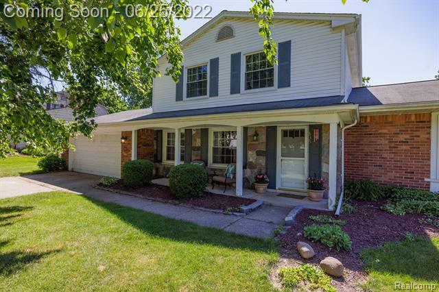 Property Photo:  835 Croydon Road  MI 48309 