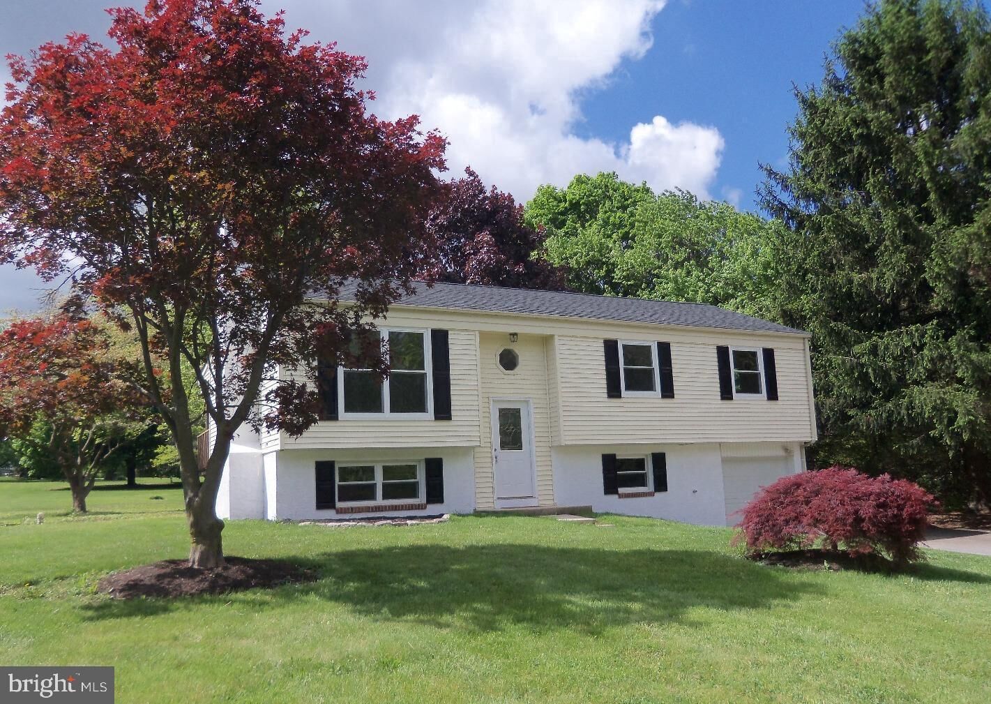 Property Photo: 115 Valley Green Drive PA 19320