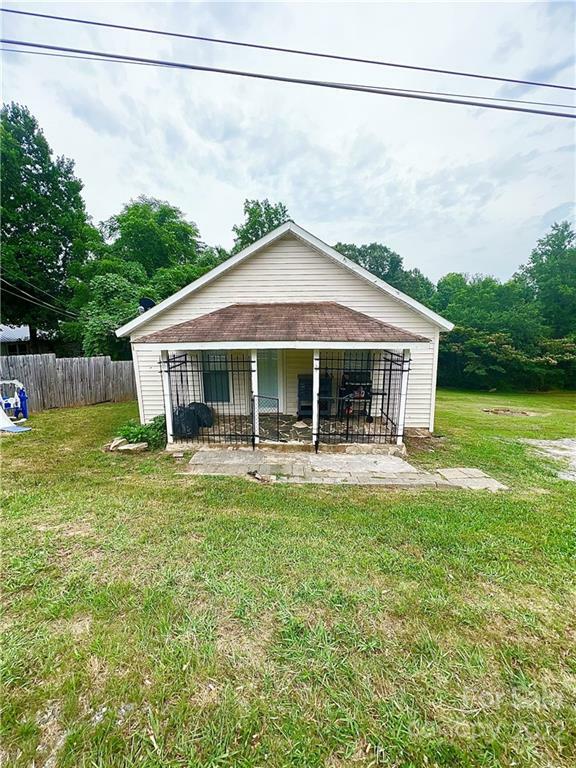 Property Photo: 991 US 70 Highway W NC 28655