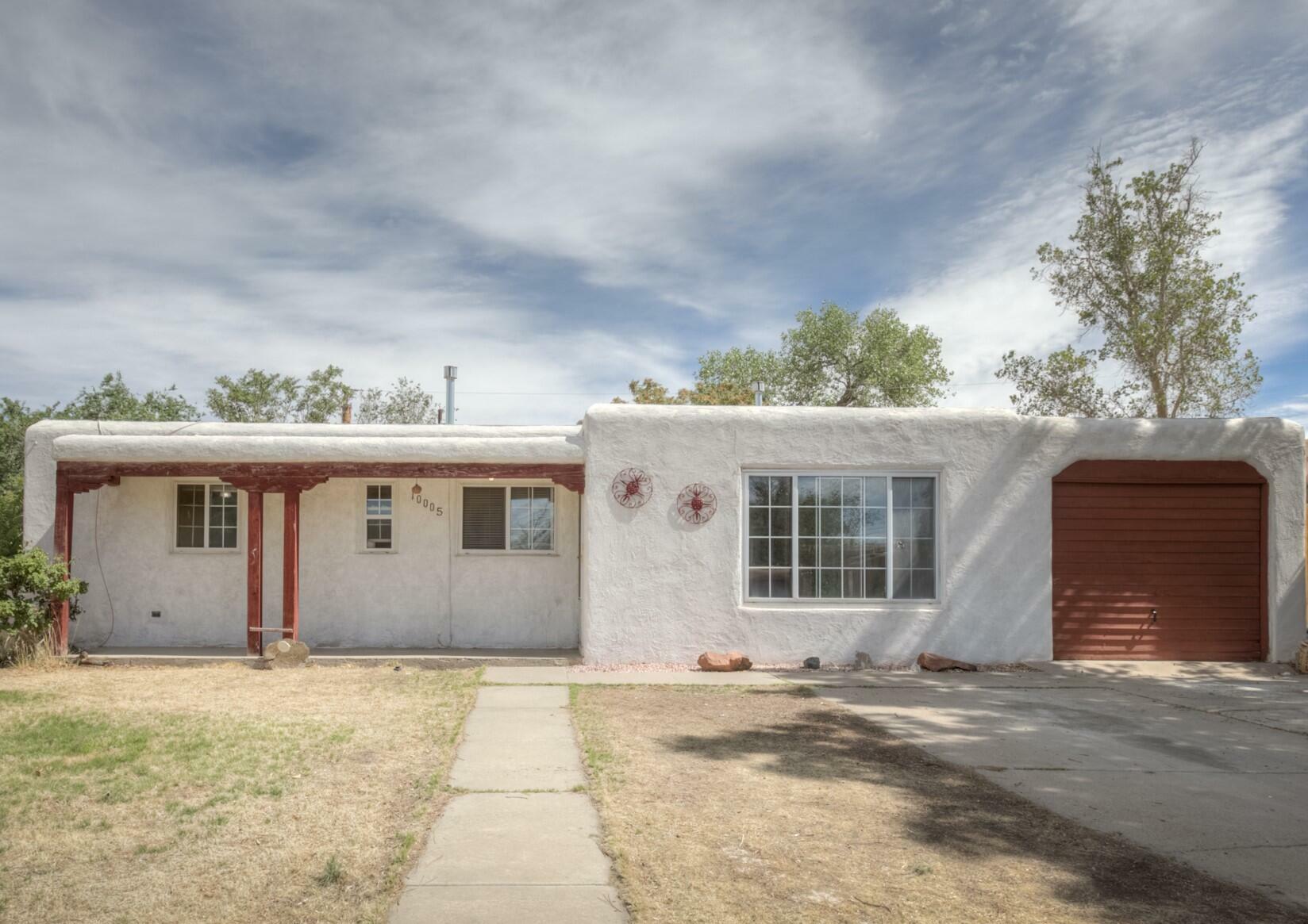 Property Photo: 10005 Lexington Avenue NE NM 87112