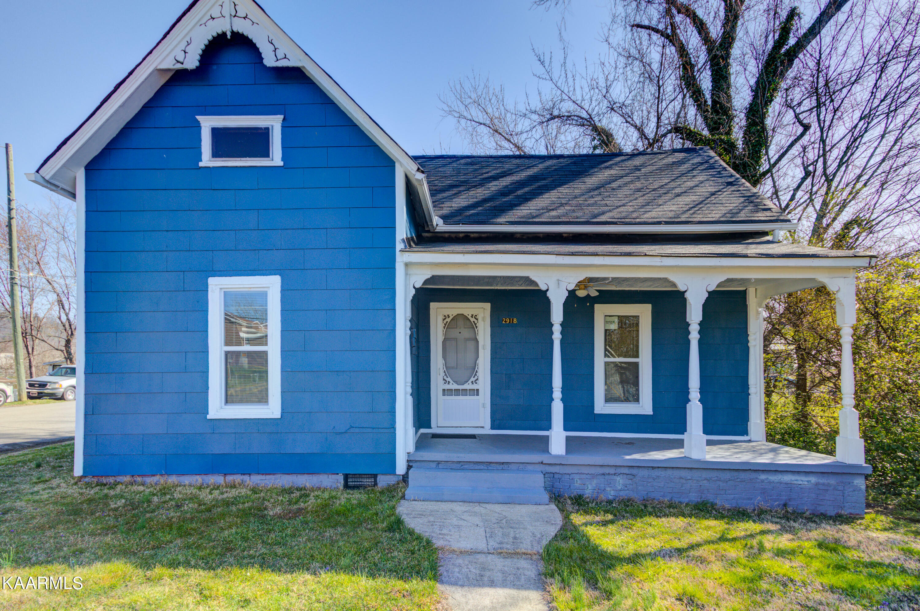 Property Photo:  2918 Johnston St  TN 37921 