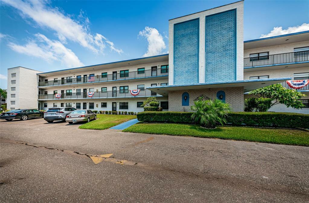 Property Photo: 5969 Terrace Park Drive N 104 FL 33709