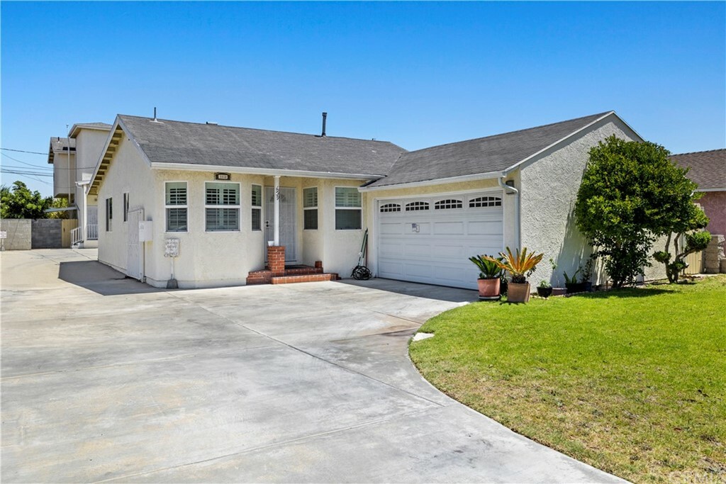 Property Photo:  1939 W 162nd Street  CA 90247 