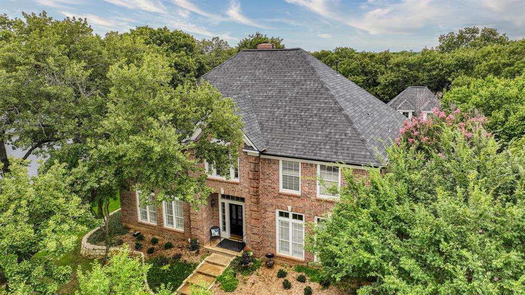 Property Photo: 660 Truelove Trail TX 76092