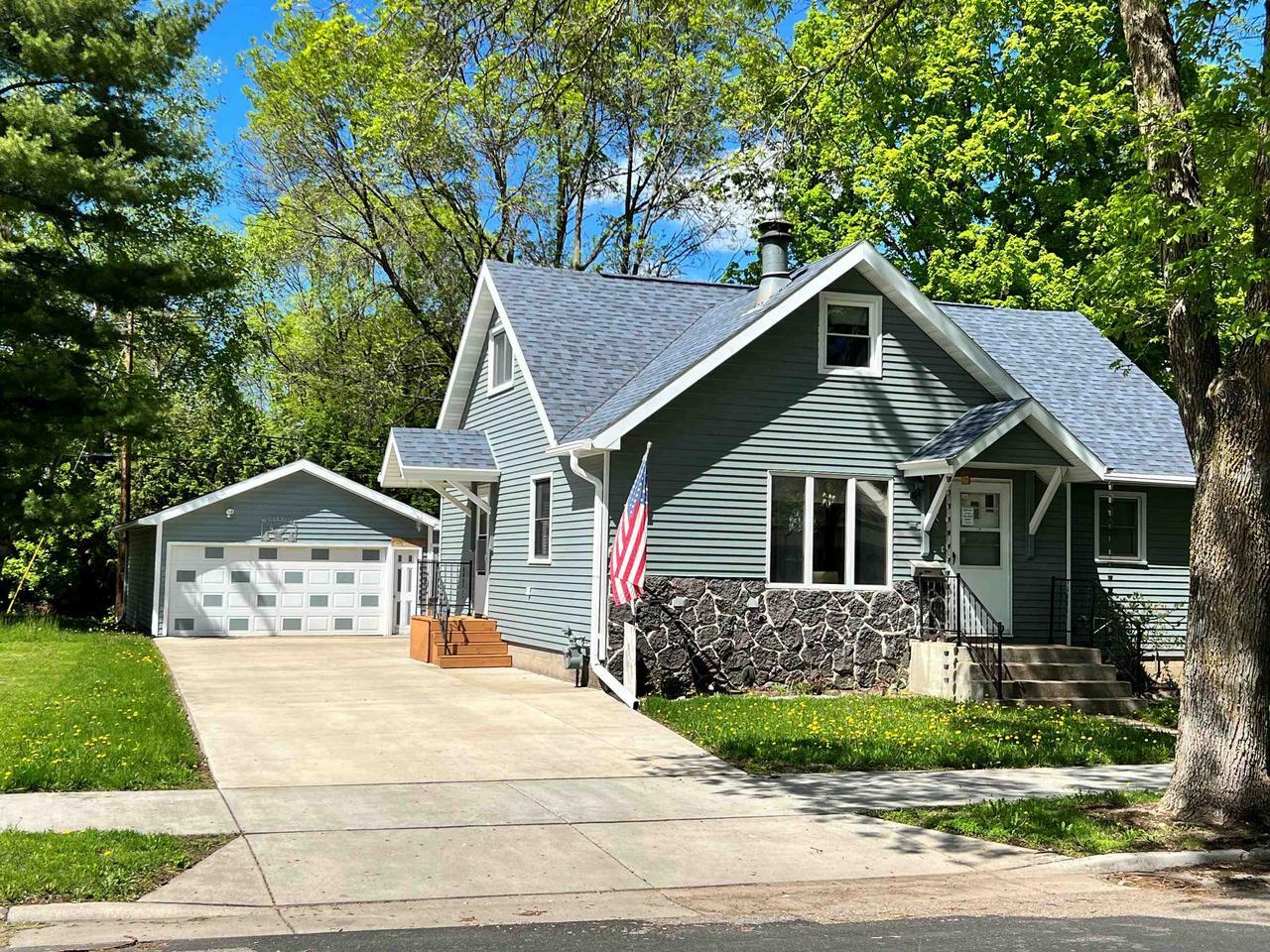 Property Photo:  610 Winton Street  WI 54403 