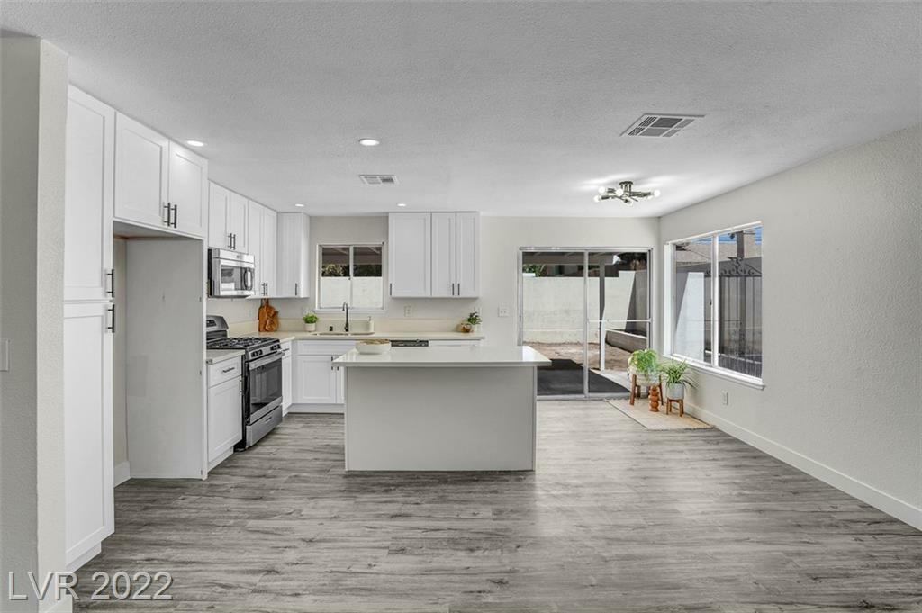 Property Photo:  829 Cherry Drive  NV 89002 